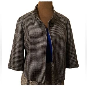 Black and Gray Houndstooth 3/4 Sleeve Jacket